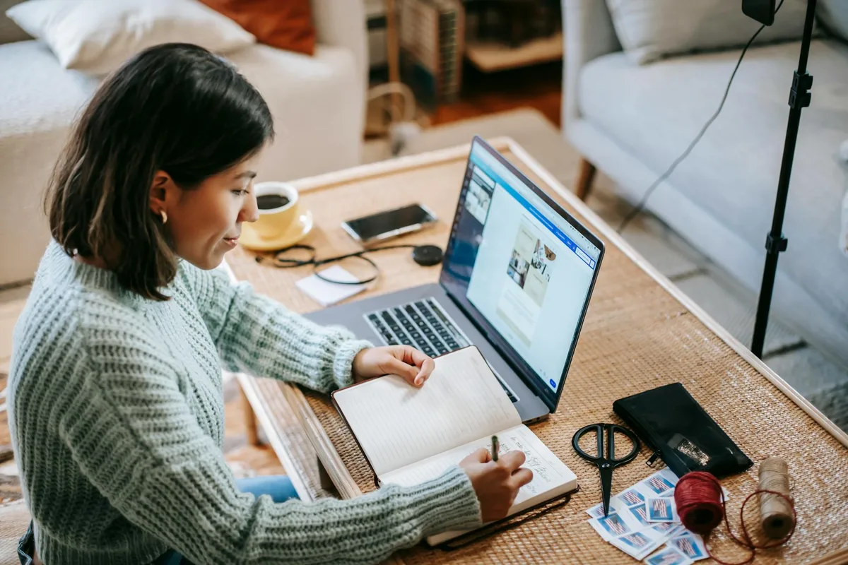 Studying Around a Full-Time Job: A Schedule That Holds
